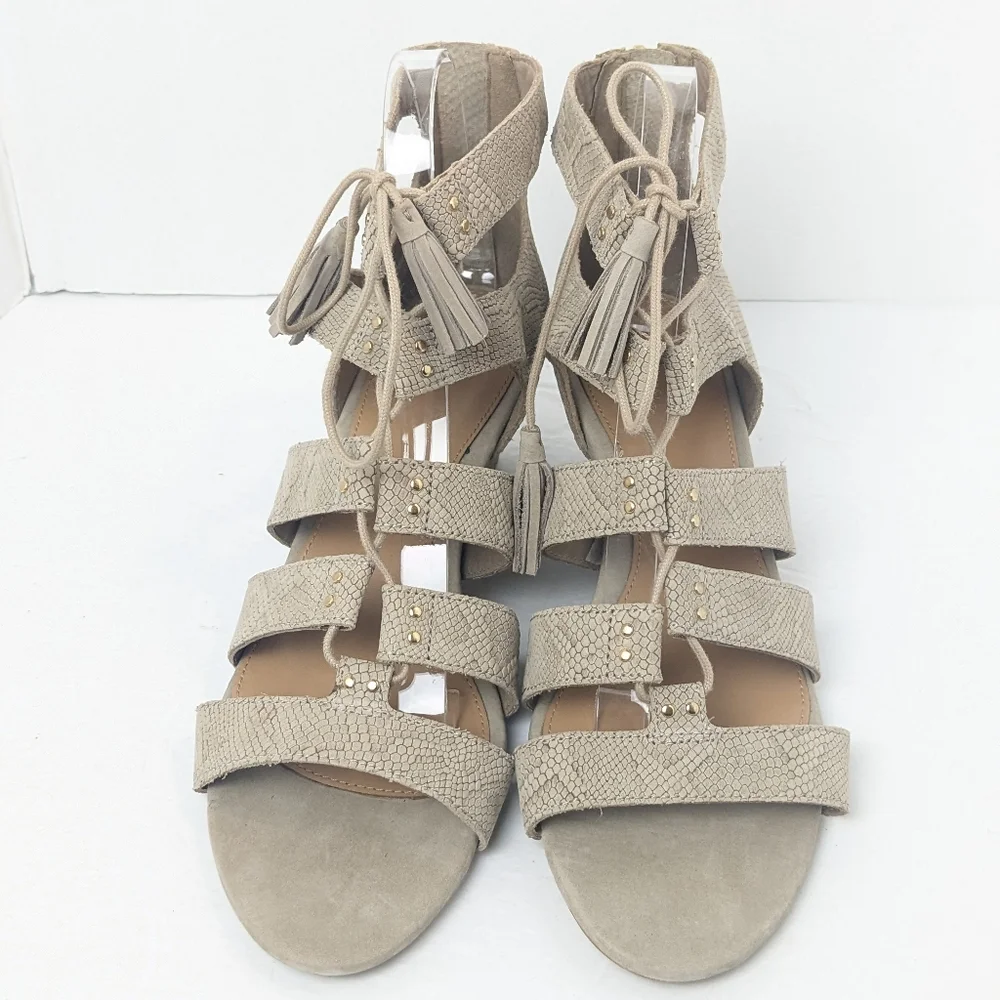 NWOT UGG Yasmin Snake Wedge Sandals