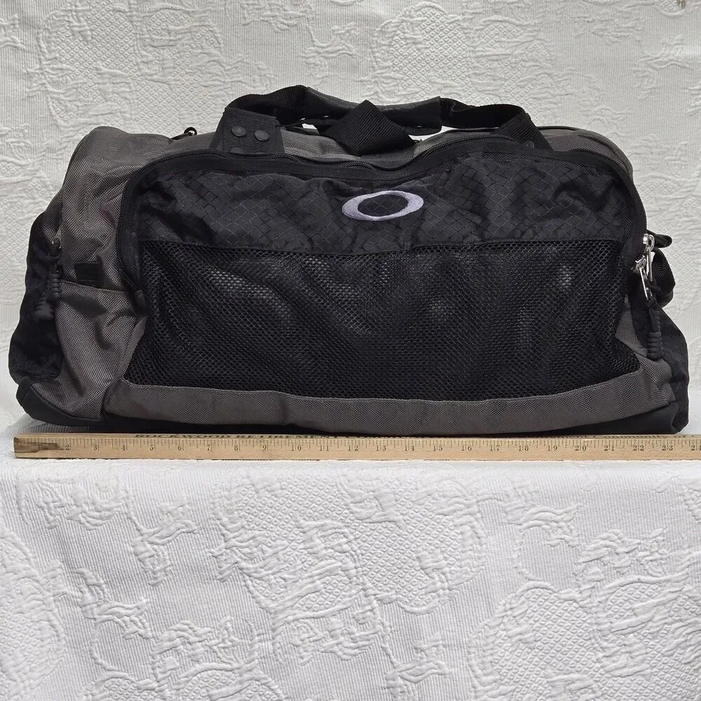 Oakley Icon 2.0 Software Grey Canvas Leather Handle Large Duffle Bag Y2K