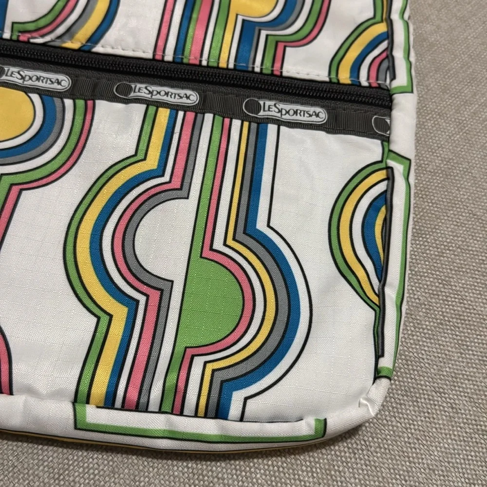 LeSportSac Crossbody Bag-Nylon Retro Print-Wide Gray Strap-3 Zip Compartments