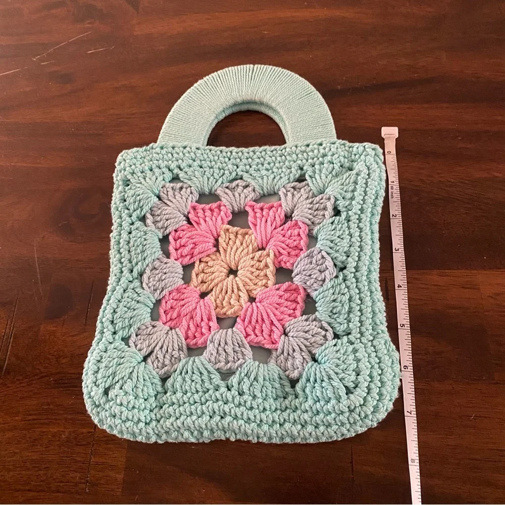 Art Class Green and Pink Granny Crochet Clutch