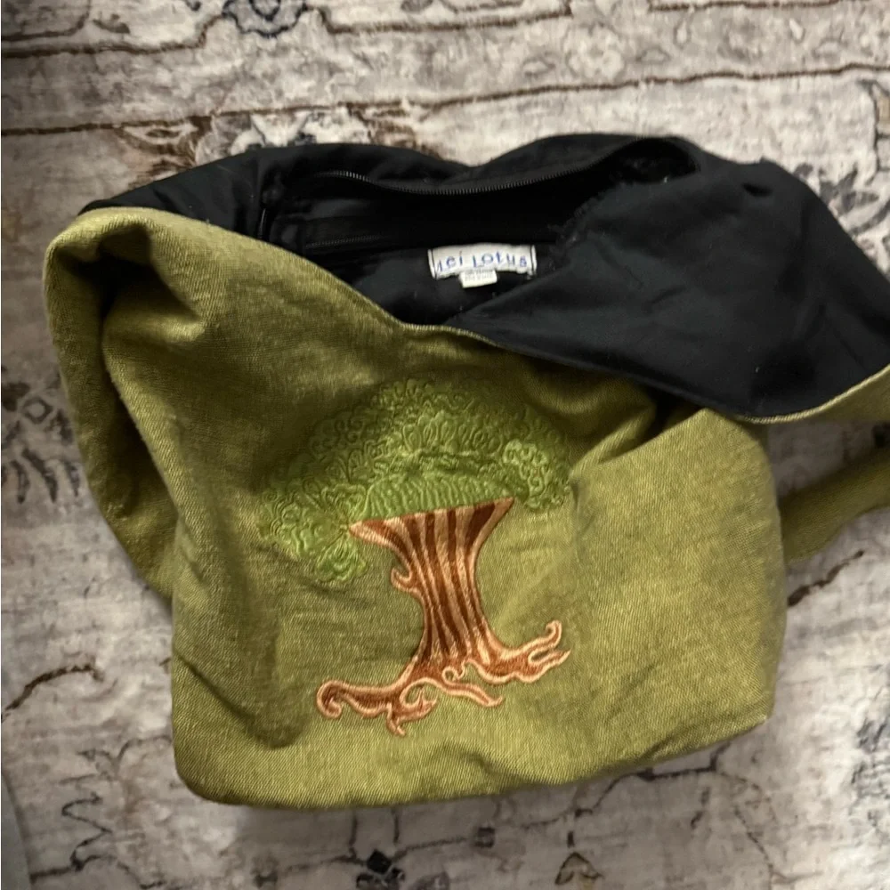 lei lotus stylish green