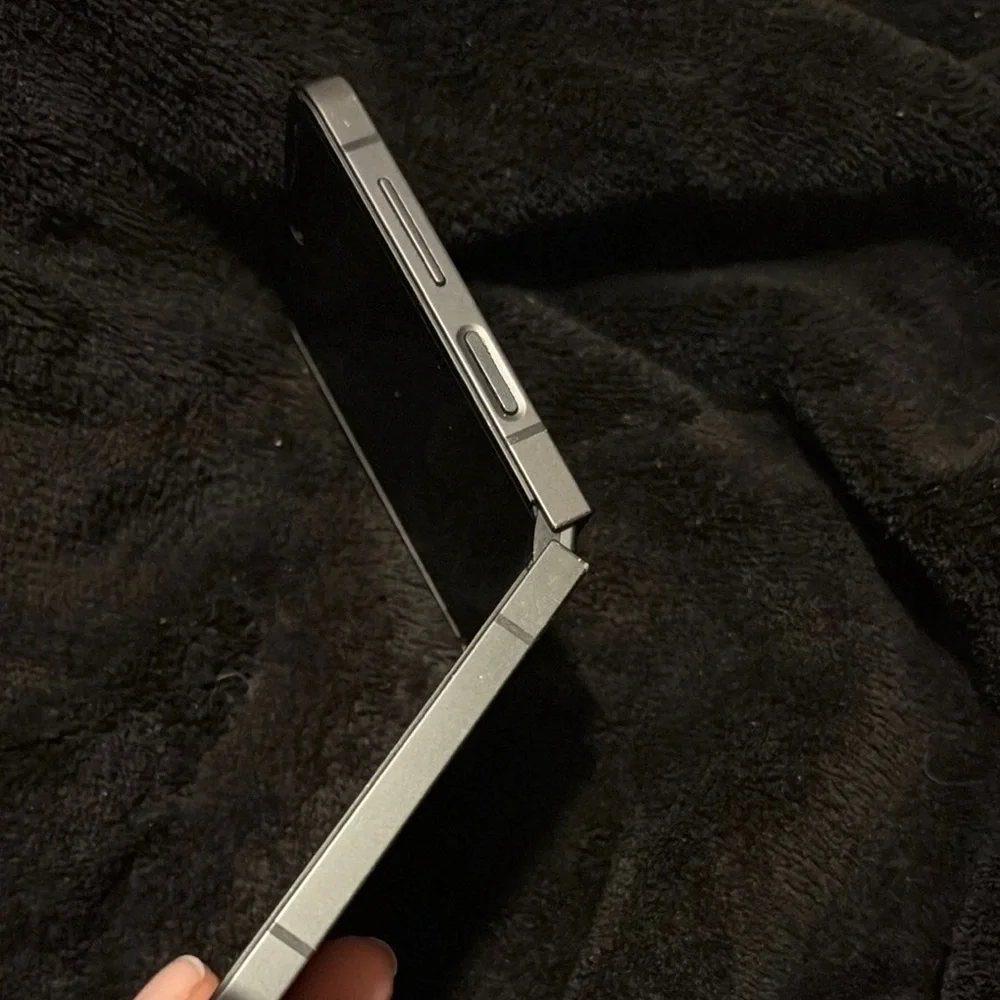 Samsung stylish black