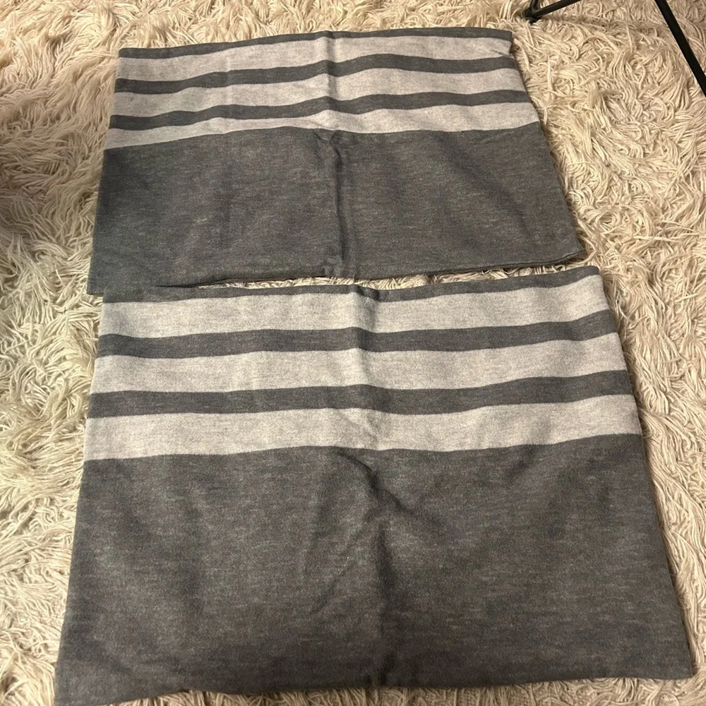 Restoration Hardware Pair of Shams RH Teen Gray Striped nwot