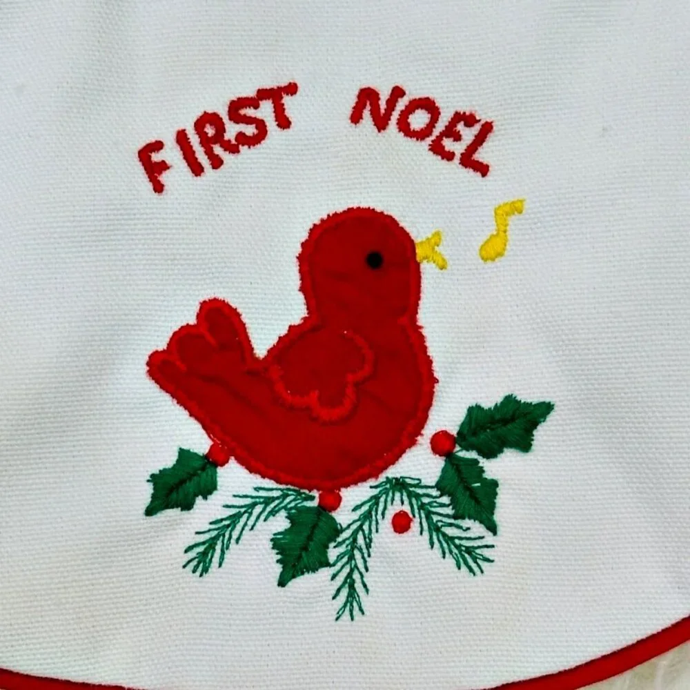 Vintage Christmas Baby Bibs Set of 2 White Red Green Bird Holly Patchwork Unltd