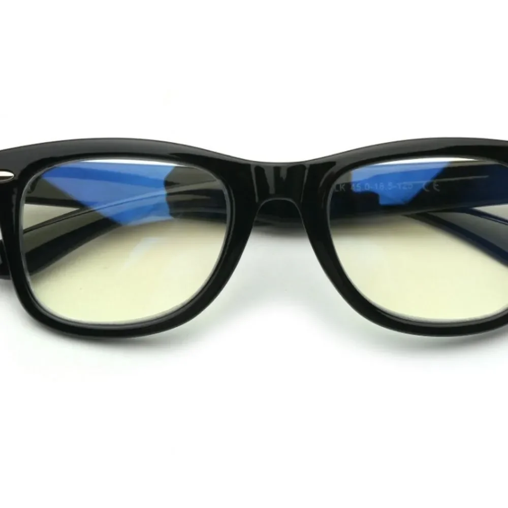 M+ blue light