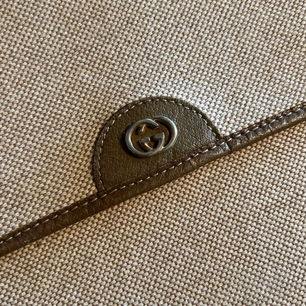 Vintage Gucci canvas & leather pouch