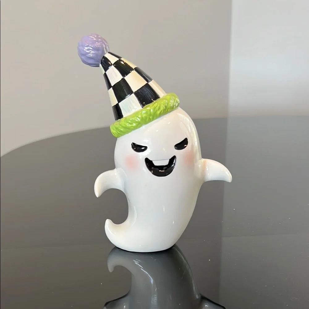 🎉Host Pick🎉MacKenzie-Child’s Trick or Treat Ghost Figurines, Set of 2