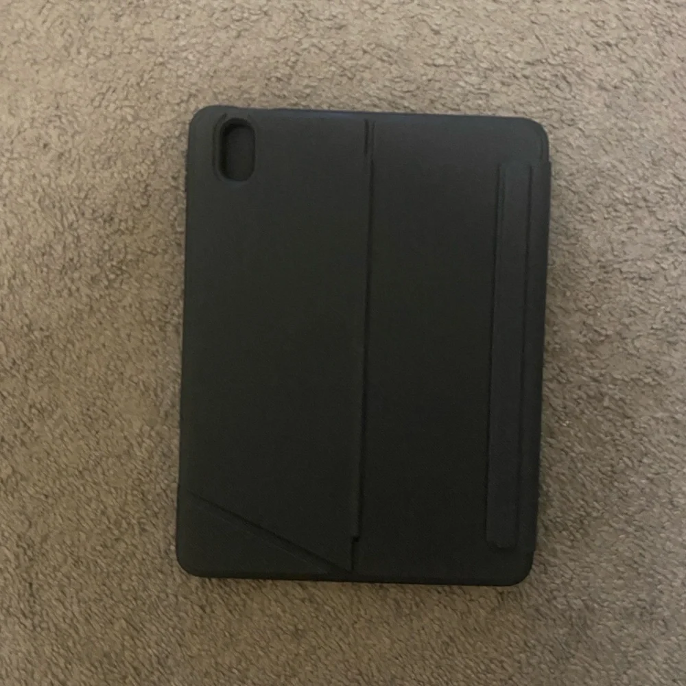 Black Tablet Keyboard Case