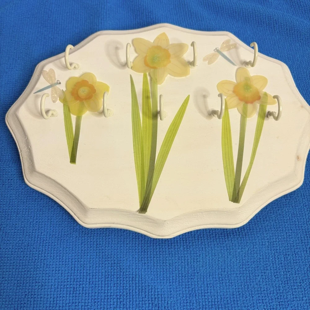 Yellow and White Floral Wall Hooks