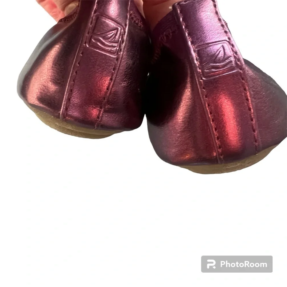Sperry purple leather