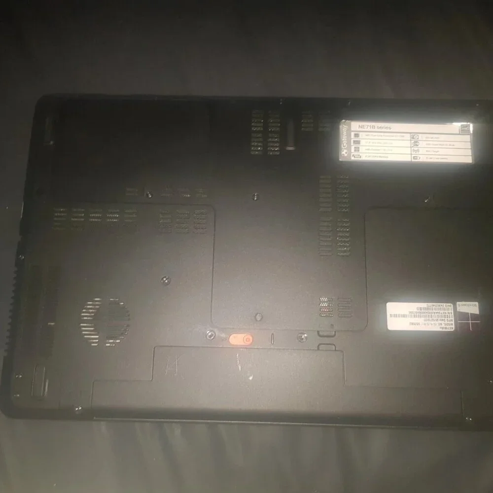 Gateway NE71B06u Laptop For Parts
