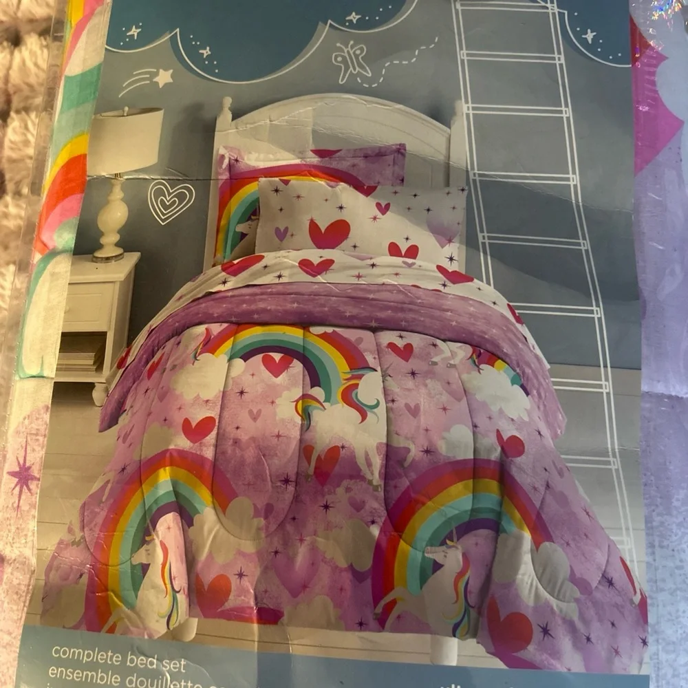 New 5 Piece Dream Factory Twin Bed Microfiber Set