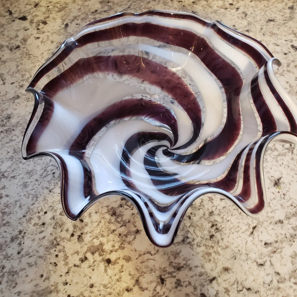 Candy dish, serving dish hand-blown pure and white