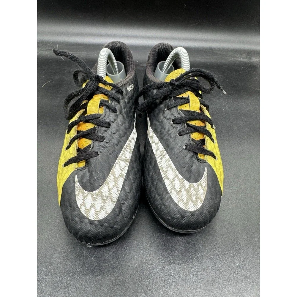 Nike Hypervenom Phelon 3 FG Soccer Cleat Youth Size 2.5Y Black/Yellow GUC