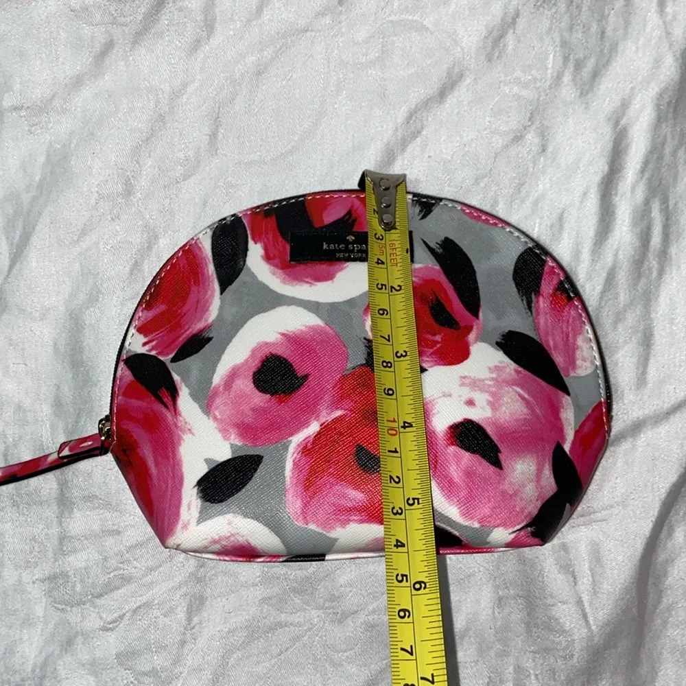 Like new kate spade rose bed shore street cosmetic bag