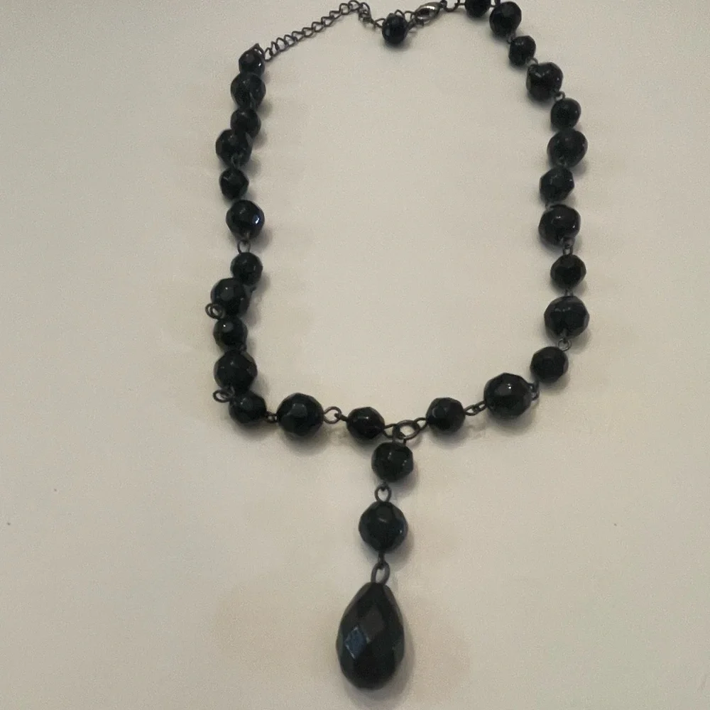 Elegant Black Beaded Necklace