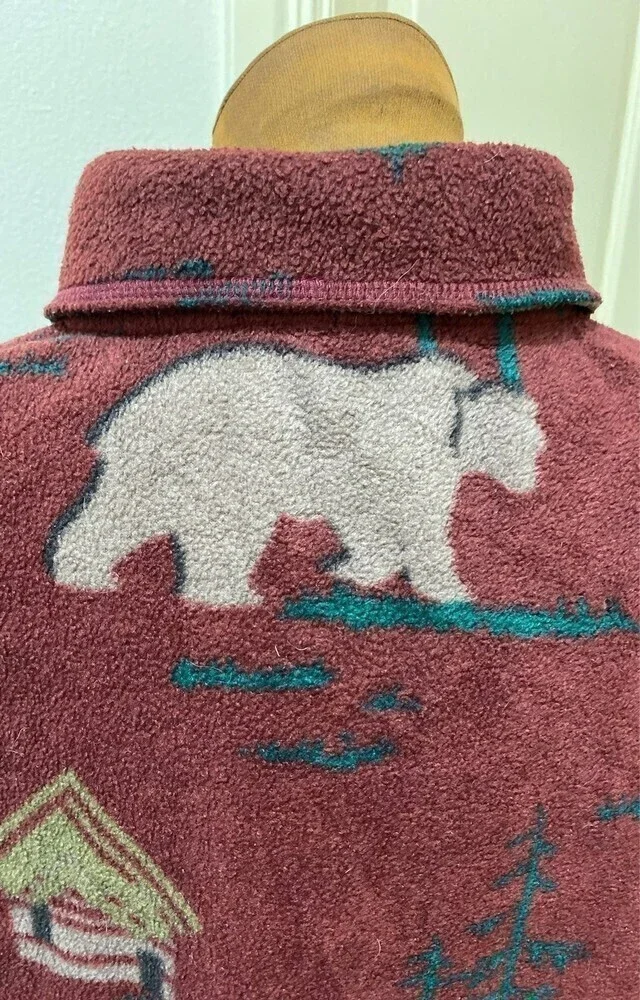 Women's NorthCrest Sweater Size Medium