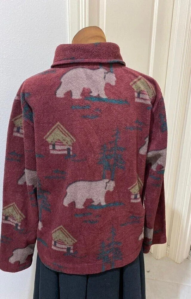 Women's NorthCrest Sweater Size Medium