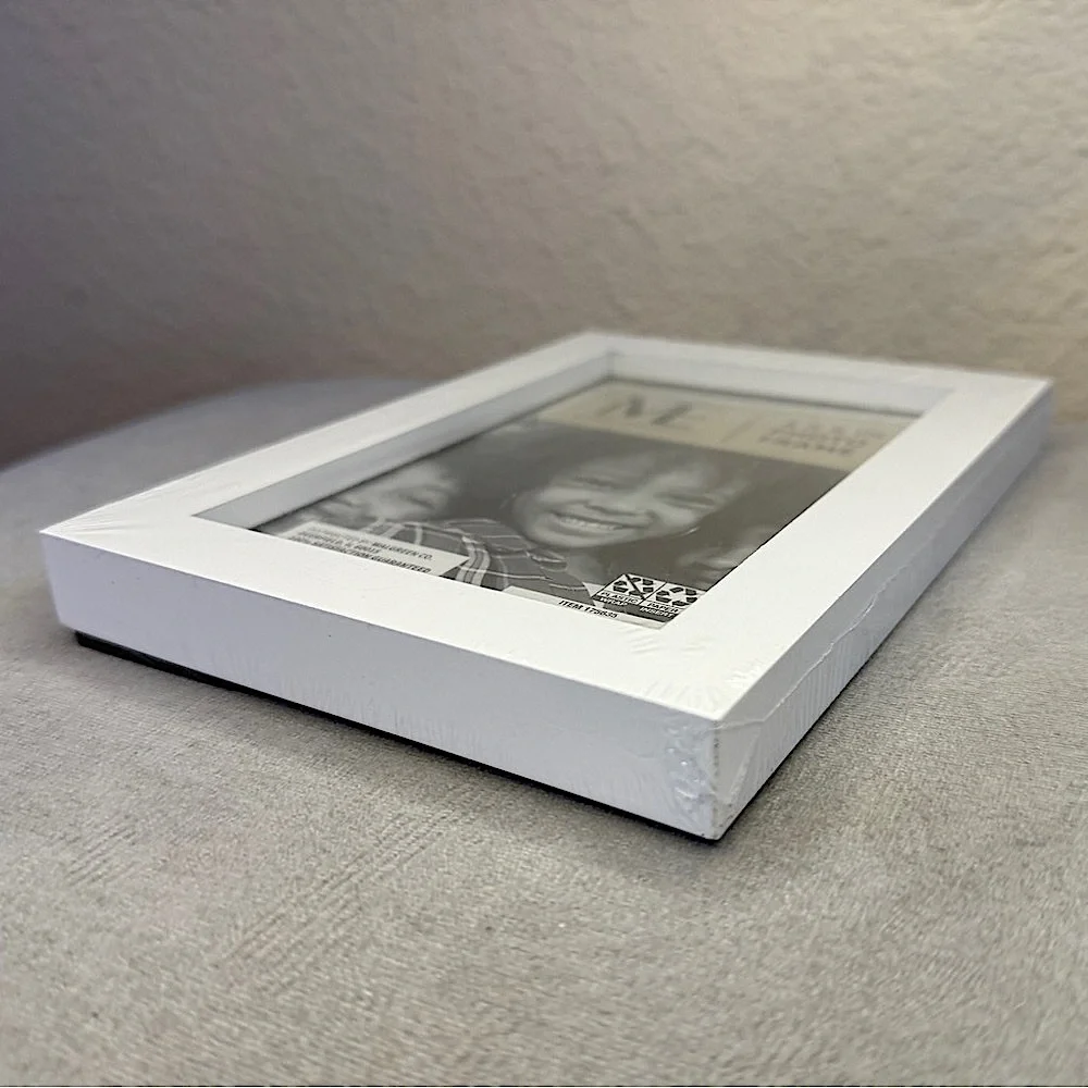 Modern Expressions design wood photo