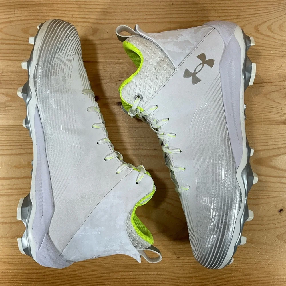 Under Armour Men's White and Silver Athletic Shoes