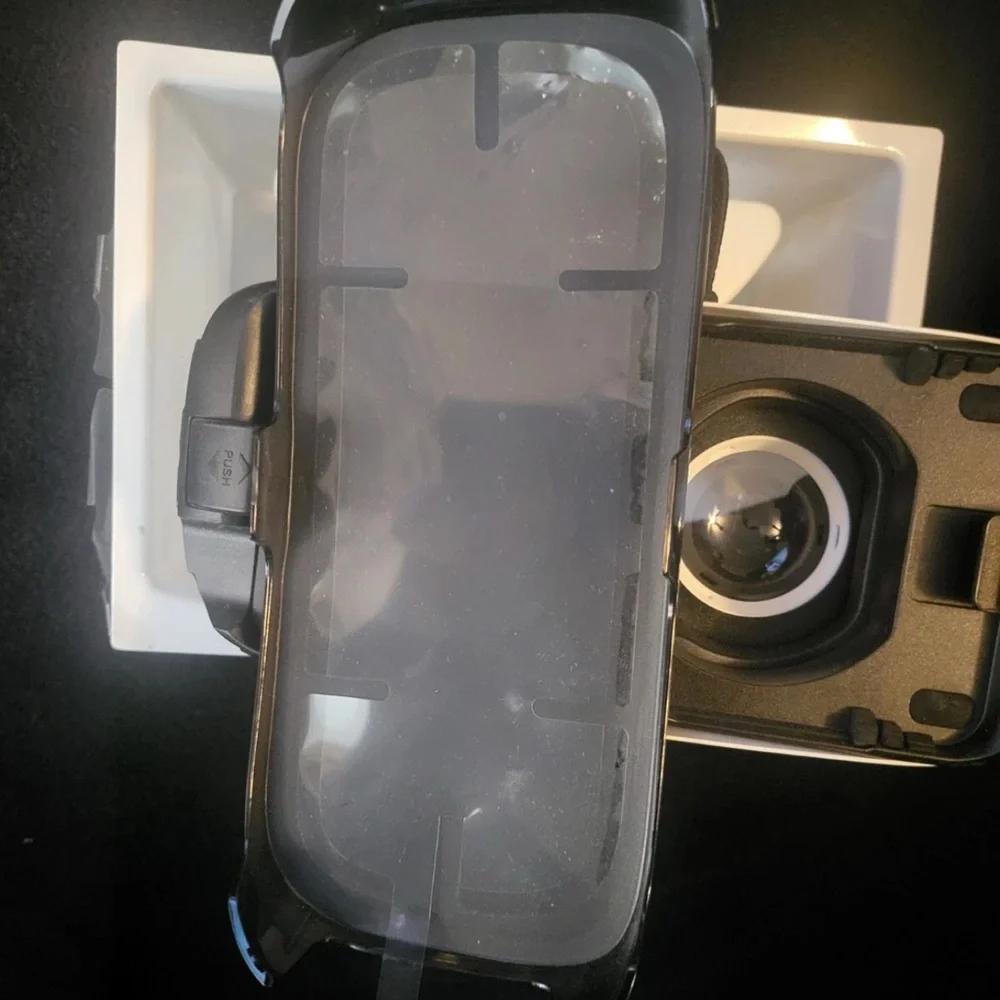 Samsung Gear VR Headset - Black and White