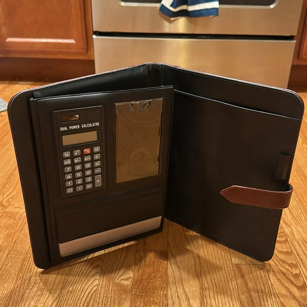 Enzo Baglioni Brown portfolio