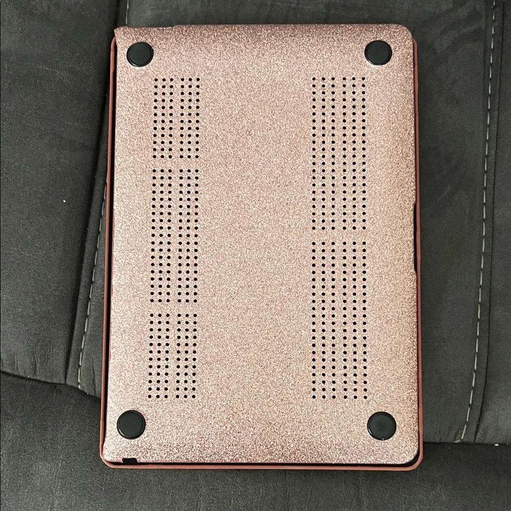Apple top cover sleek
