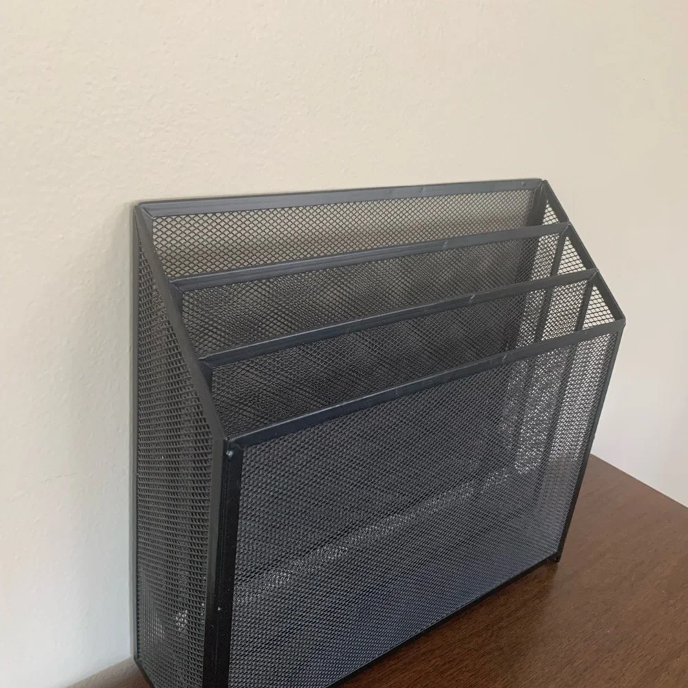 N/A black includes folders