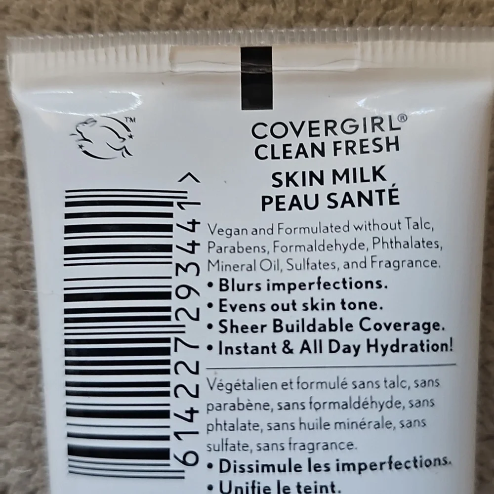 Covergirl Clean Fresh Skin Milk Foundation - 640 Dark #9