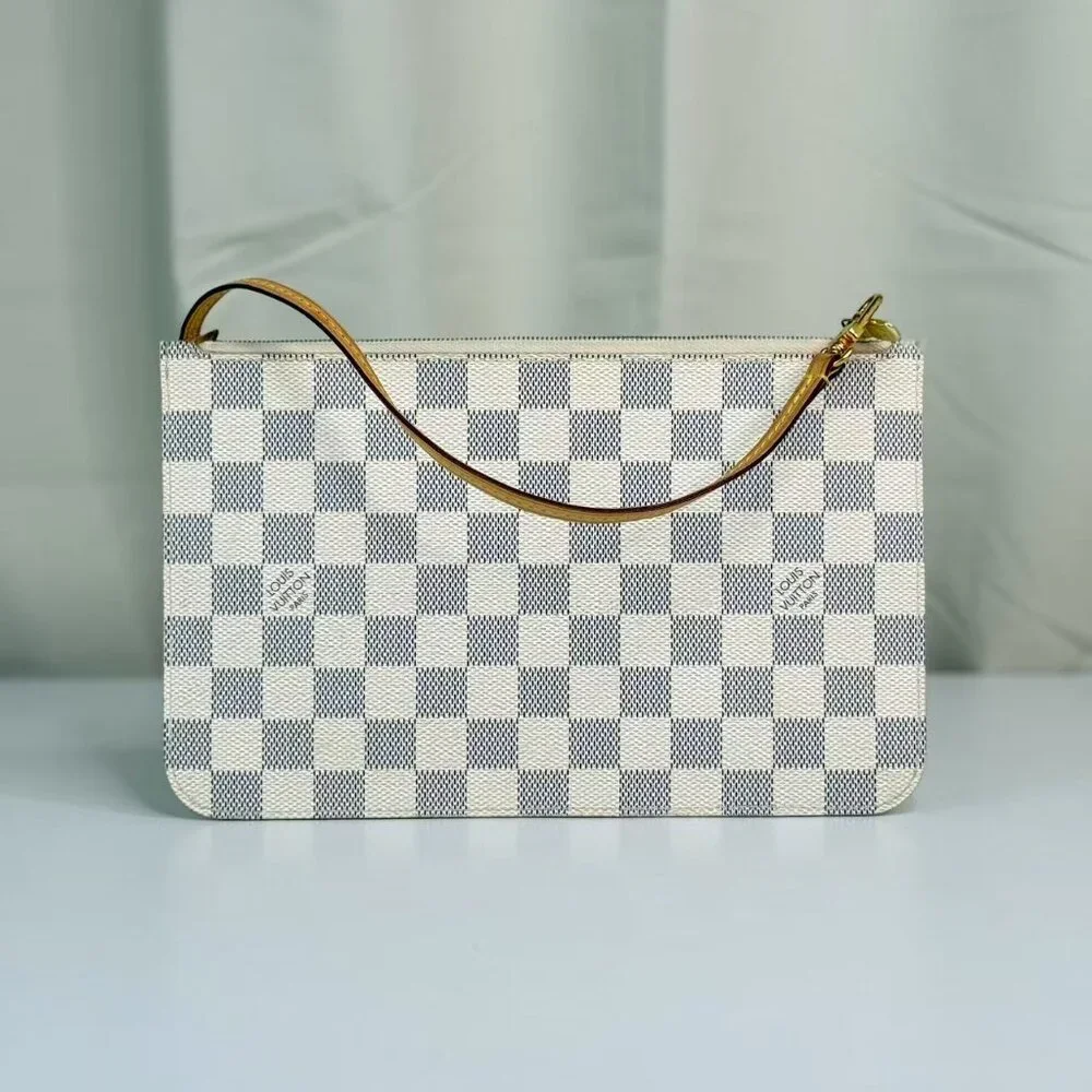 Louis Vuitton exterior no