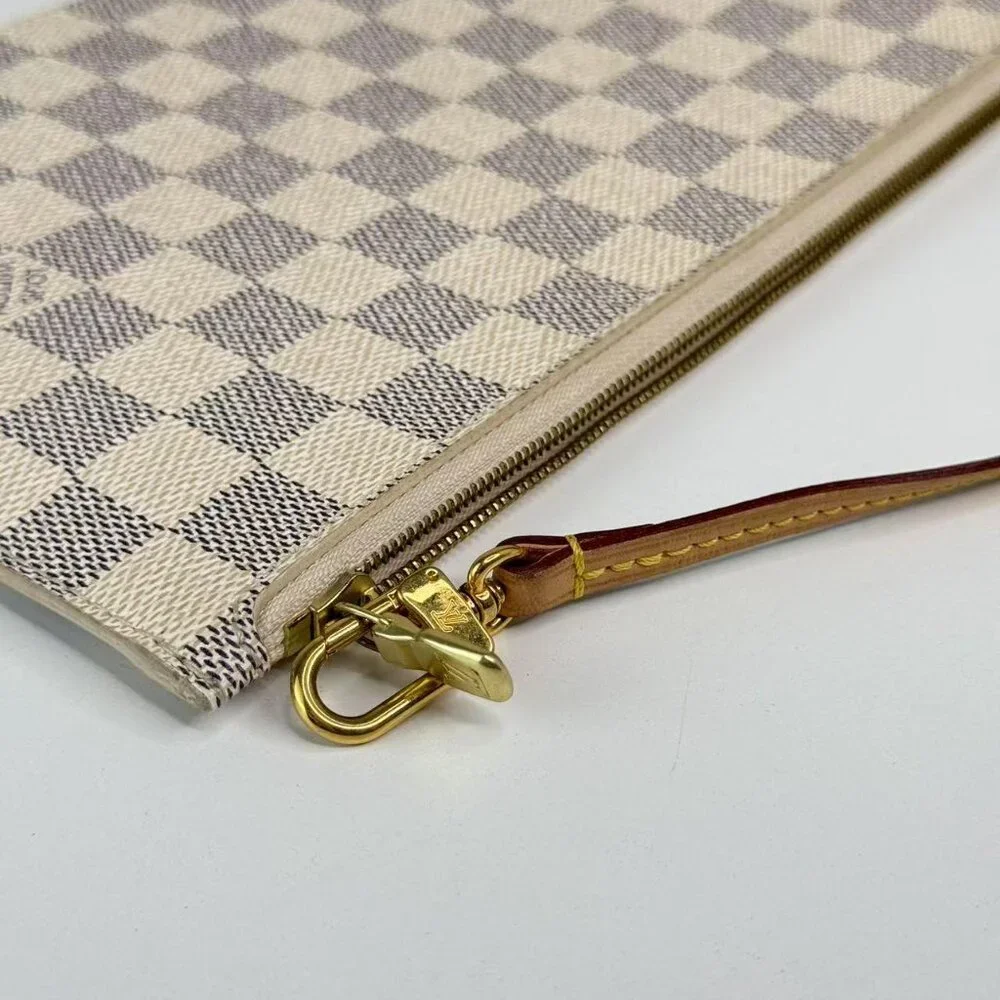 Louis Vuitton exterior no