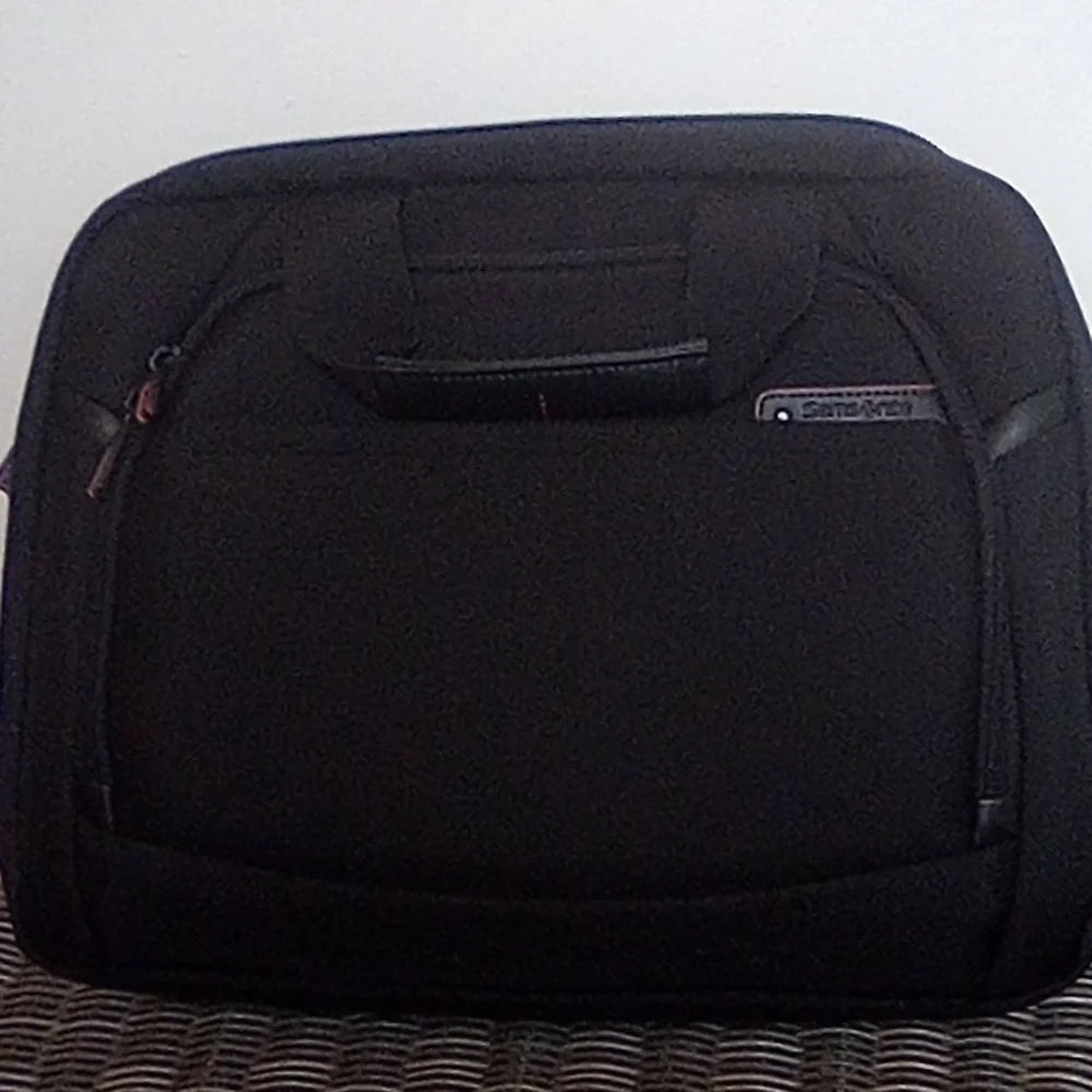 Samsonite NWT Pro 4 DLX Laptop System