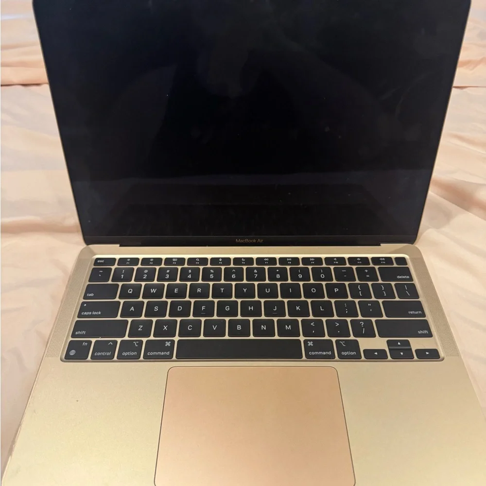 Apple stylish macbook