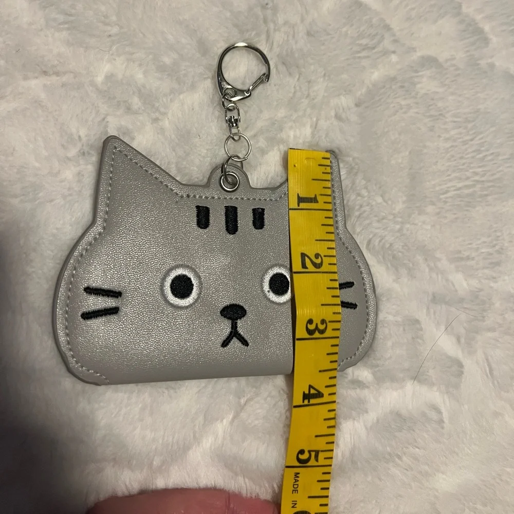 N/A adorable gray