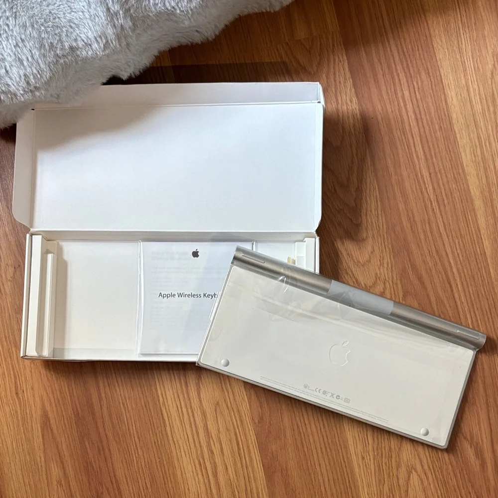 Apple Wireless Keyboard