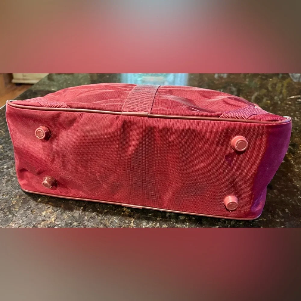 ⭐️VTG Oscar De La Renta Nylon Burgundy/Maroon Shoulder Tote Carry on Travel Bag