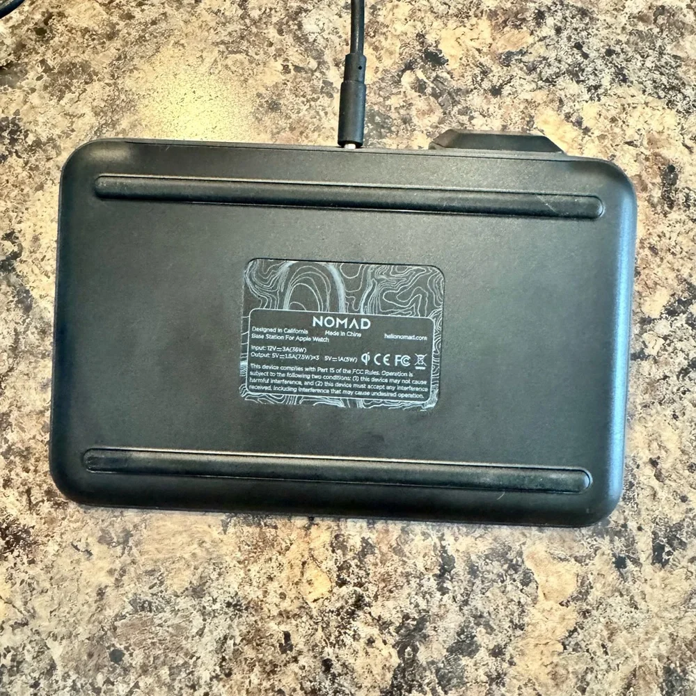 Nomad compatible magsafe