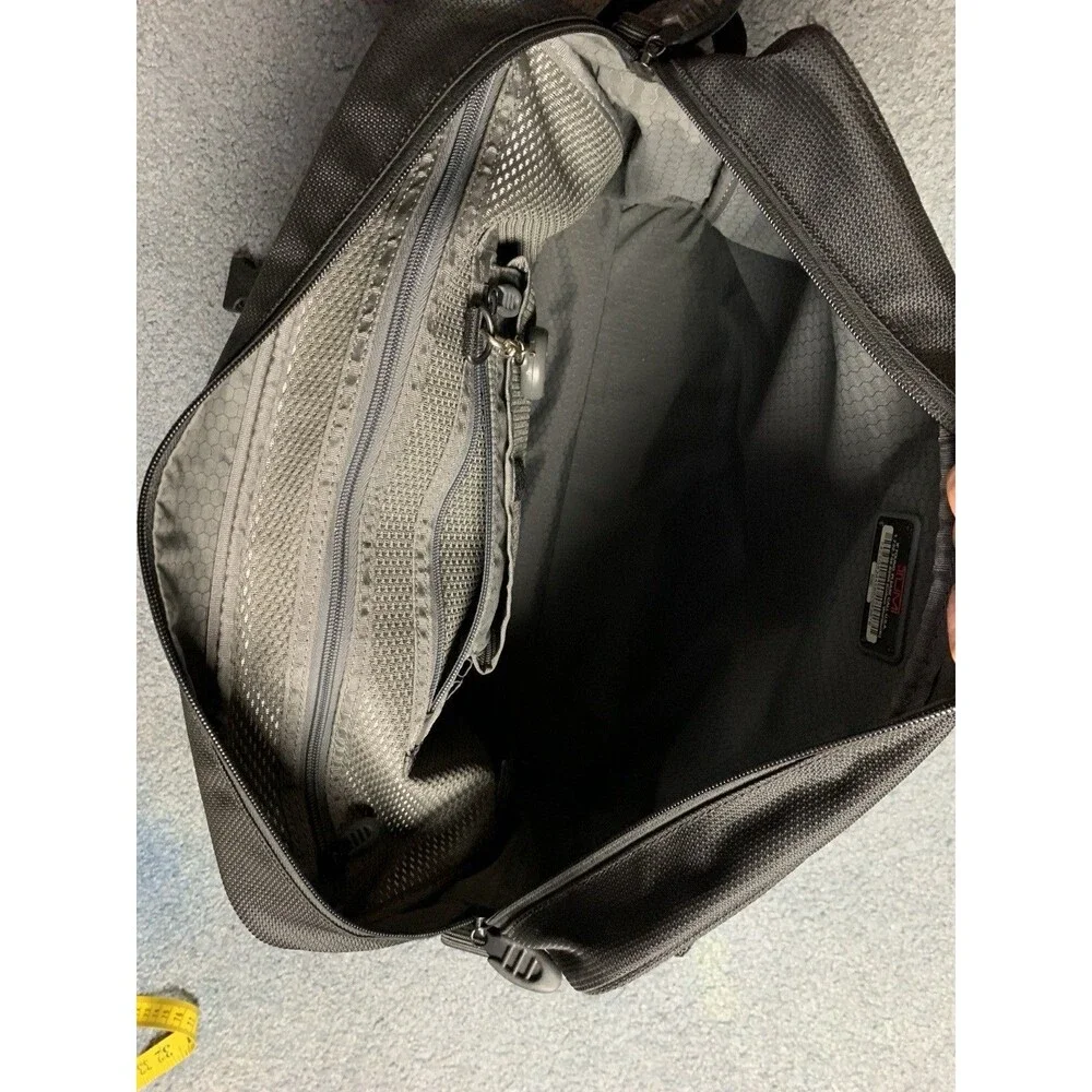 Tumi Laptop Briefcase Messenger Bag Nylon Leather Multiple Pockets Black