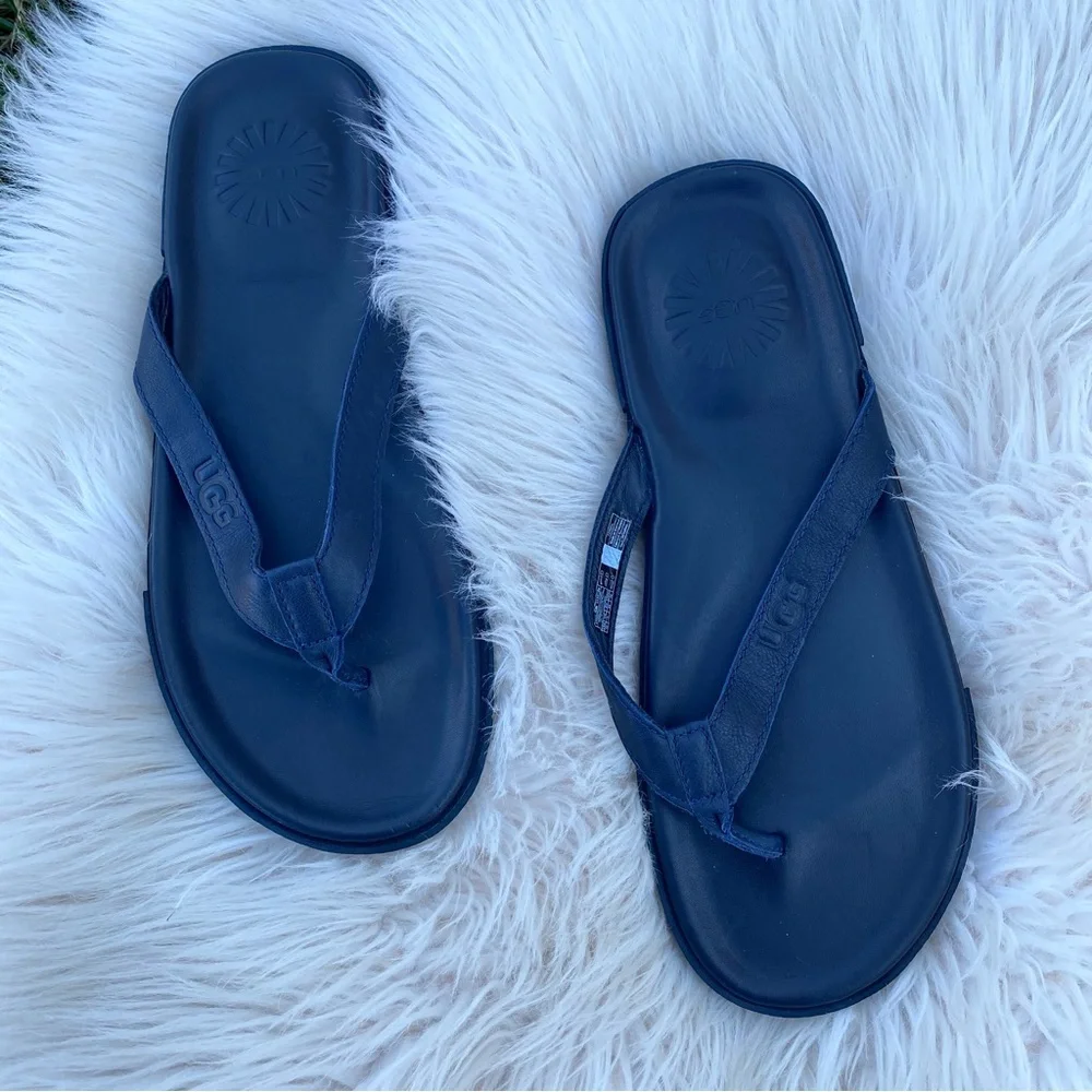 Ugg Bennison II Navy Thong Sandals 10 men’s 43 EU
