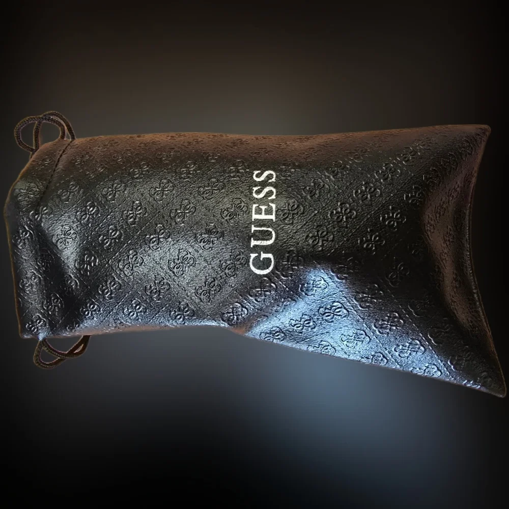 Guess factory coming guy