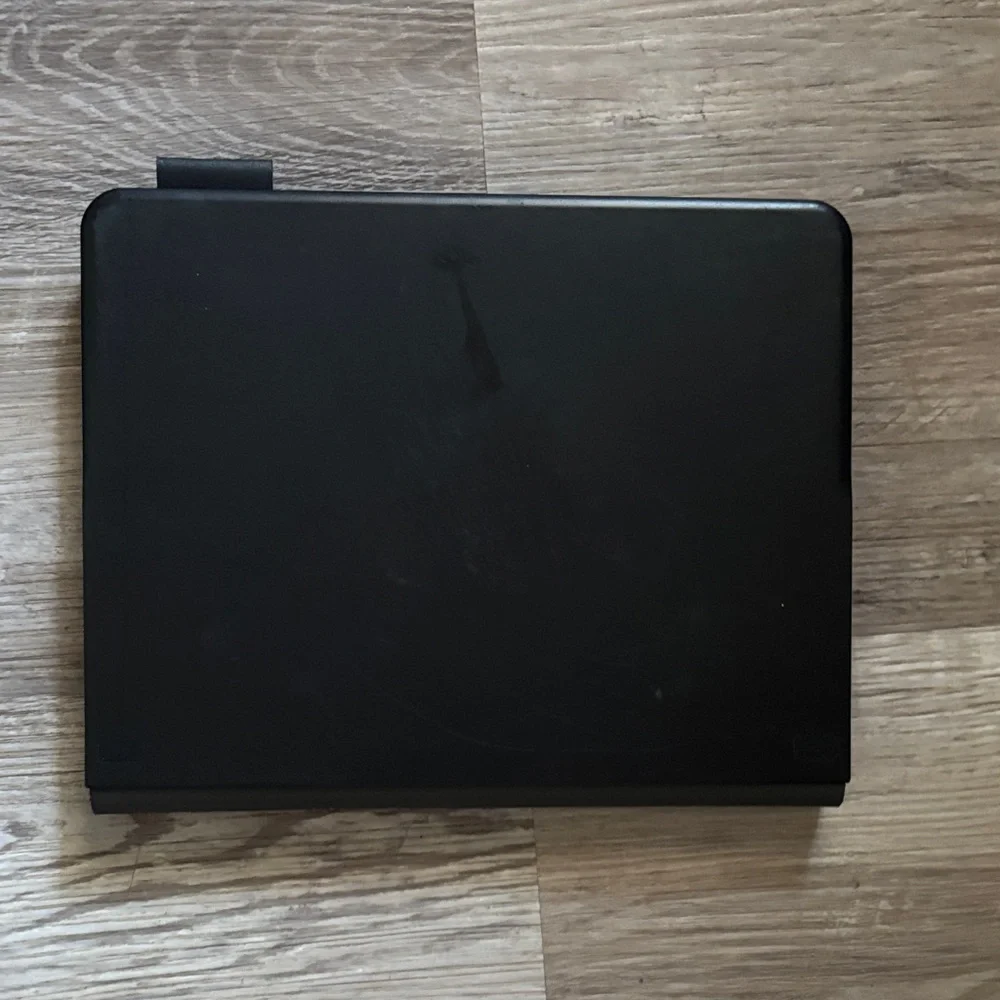 Logitech sleek black