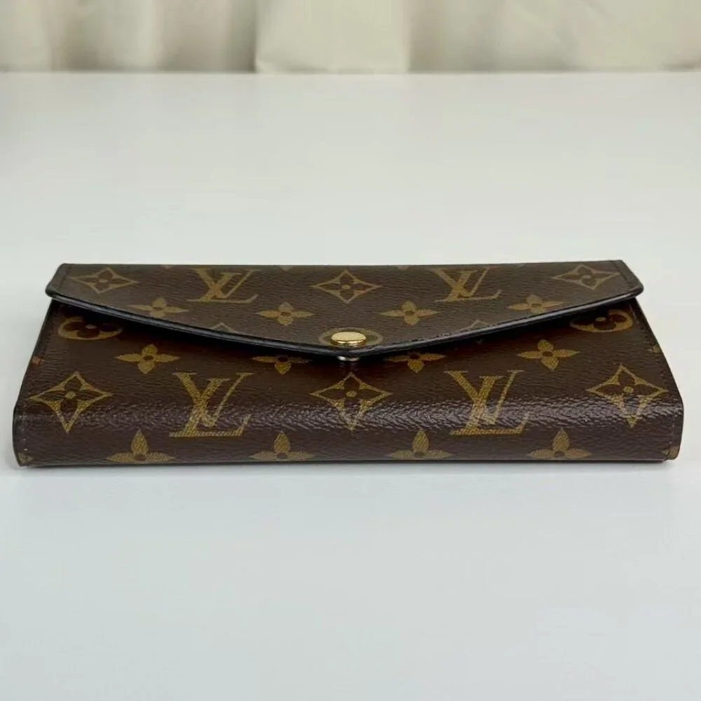 Louis Vuitton exterior no
