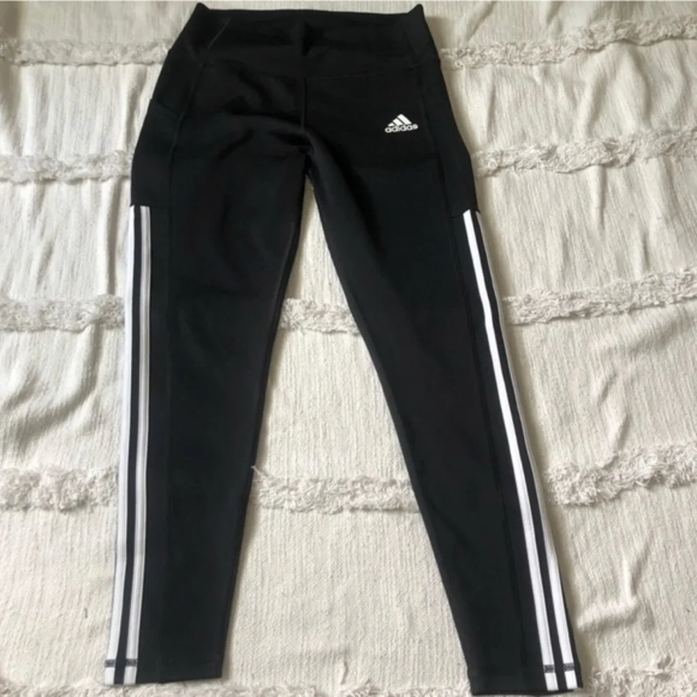 JUNIORS M BLACK ADIDAS SPORT QUARTER LEGGING W/ POCKETS‼️