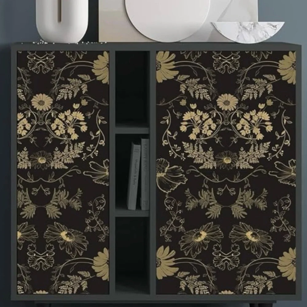 Vintage floral black & gold wallpaper