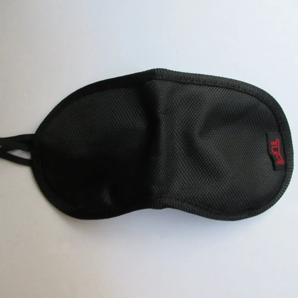 TUMI Delta Air Travel Cosmetic Makeup Case Bag Eye Mask Gray Amenity Kit Zip Top