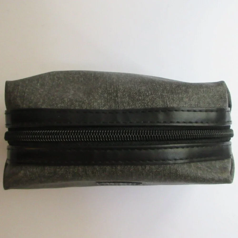 TUMI Delta Air Travel Cosmetic Makeup Case Bag Eye Mask Gray Amenity Kit Zip Top
