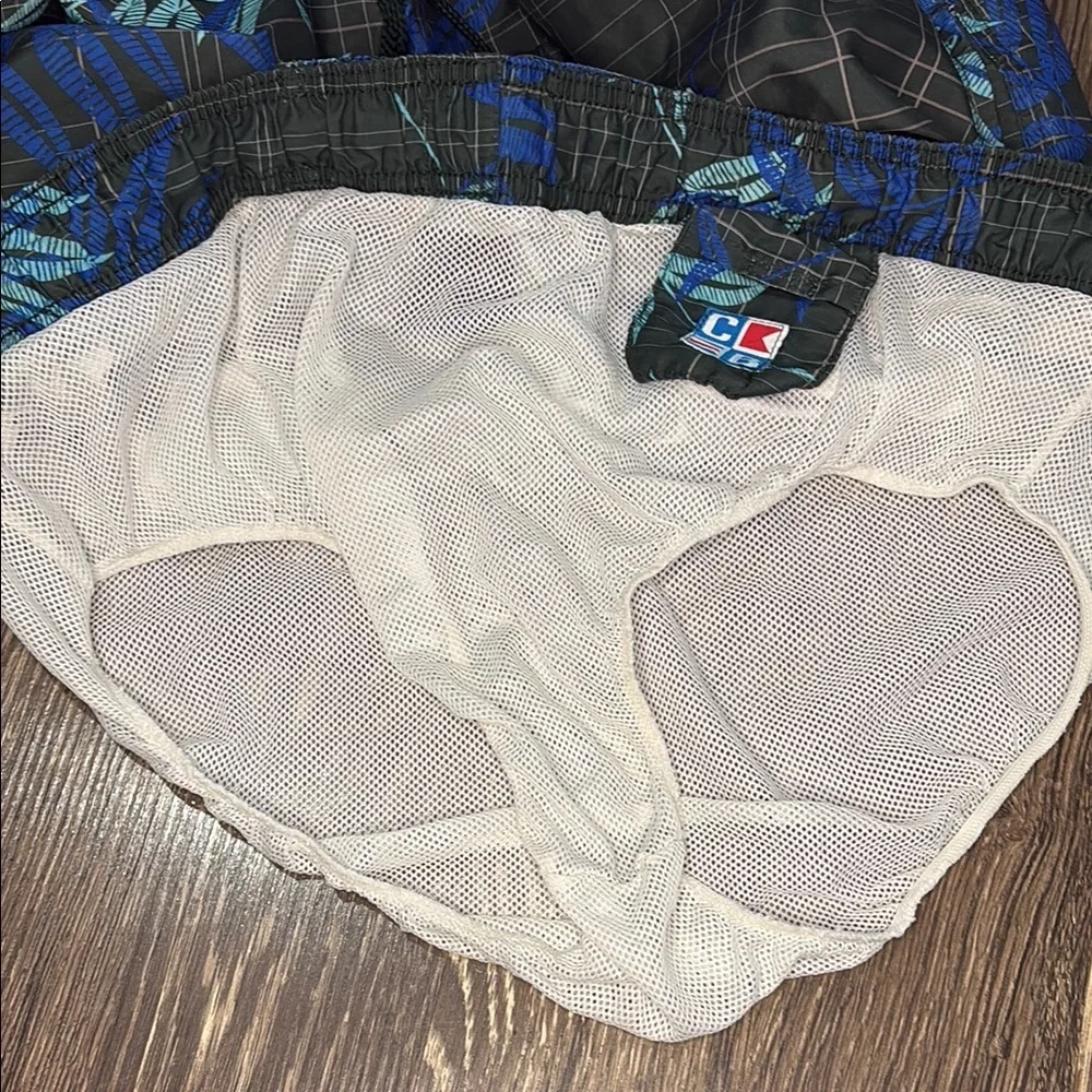 Men's Black and Blue Swim Shorts with a liner size 36/38