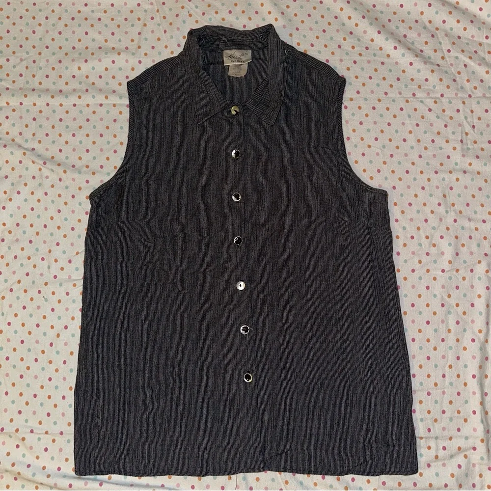 Kathie Lee Sleeveless Collard Blouse - Women’s 18/20W Black Pinstripe