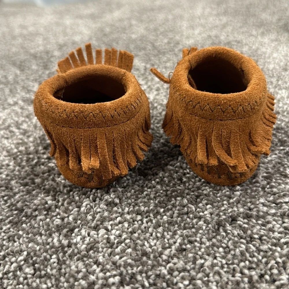 Minnetonka Tan Suede Baby Moccasins