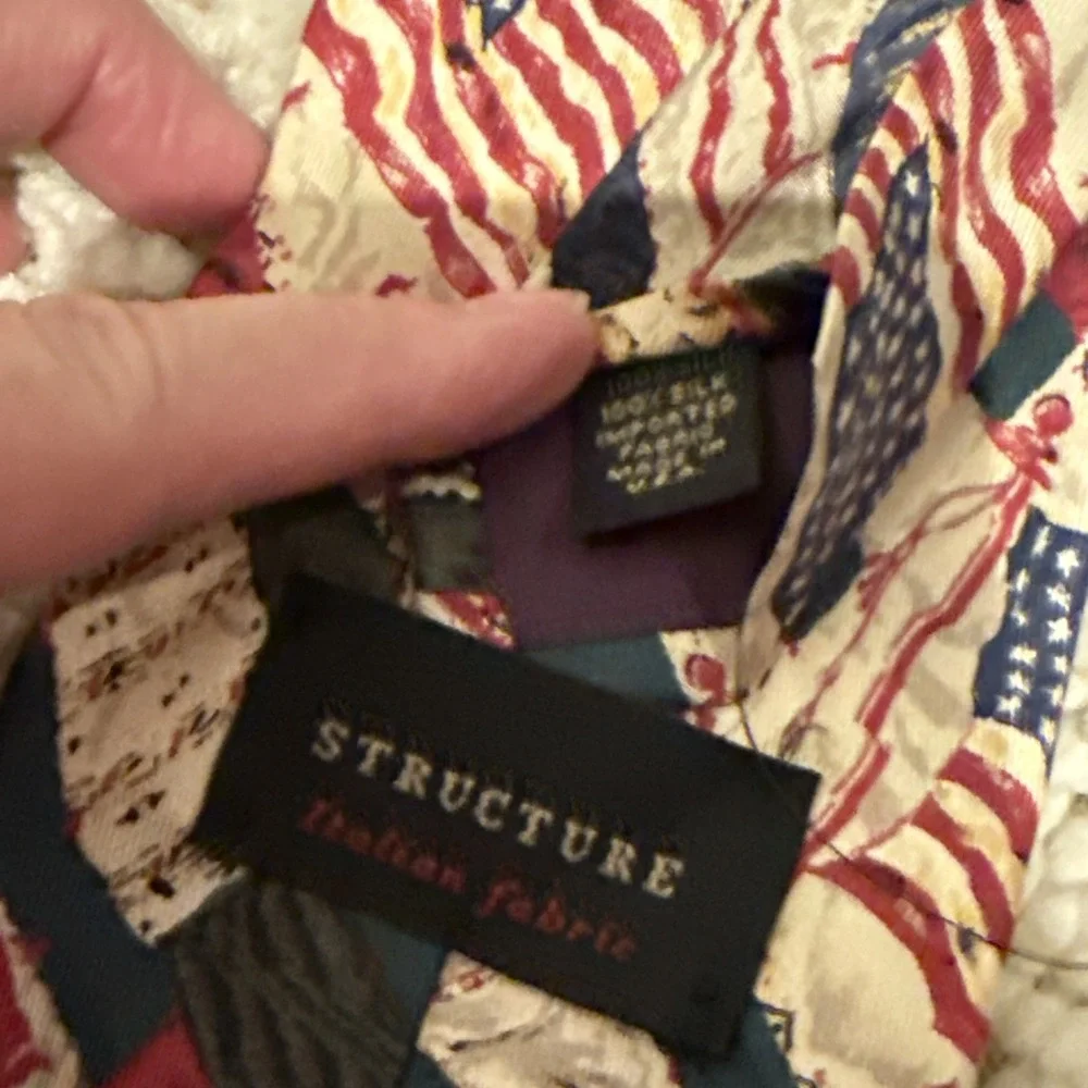 Structure patriotic flag